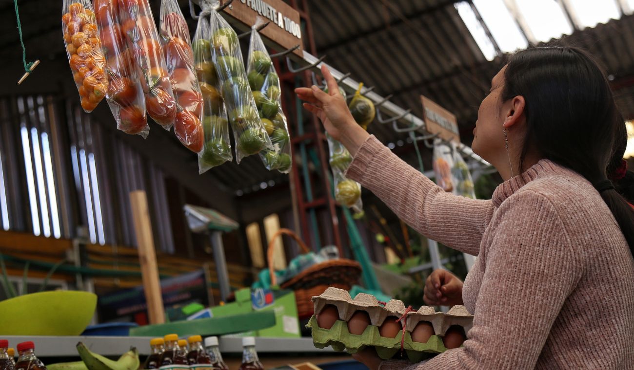 Alcaldía da bonos alimentarios: podrán canjearlos y ahorrarse el mercado