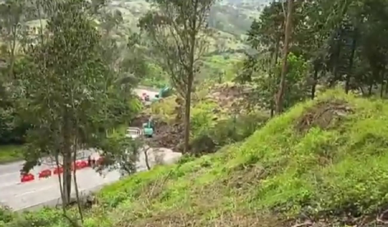 Cierran vía al Llano: obras ya arrancaron y tienen tiempo contado Cierran vía al Llano: obras ya arrancaron y tienen tiempo contado