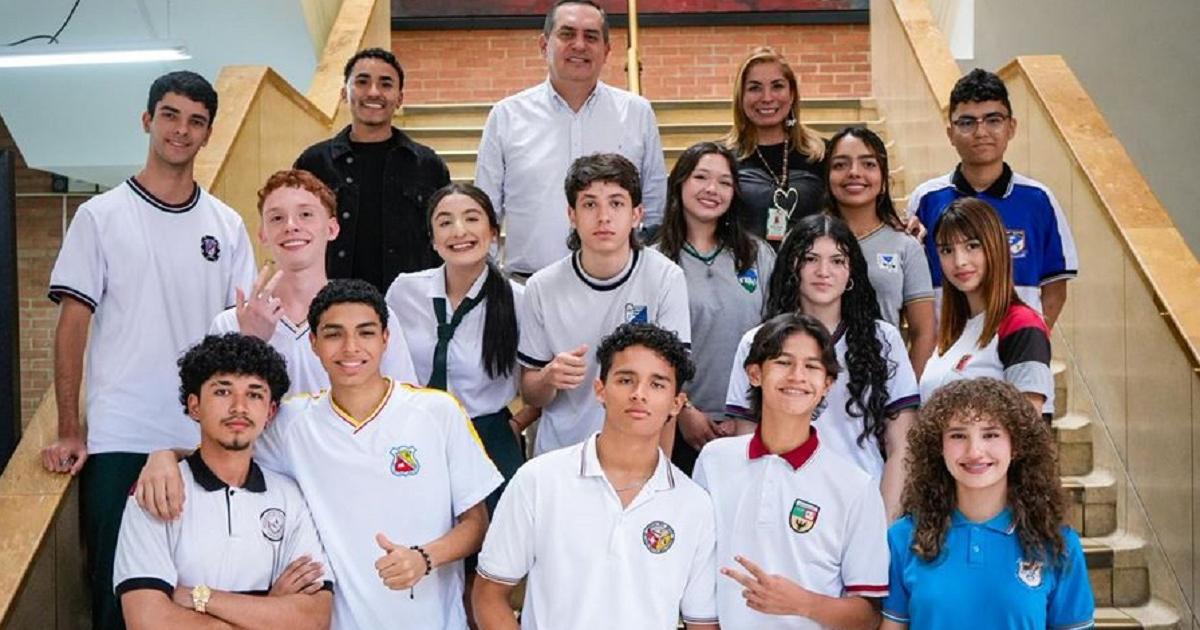 Noticias Antioquia: Estudiantes de Envigado irán de intercambio a Canadá