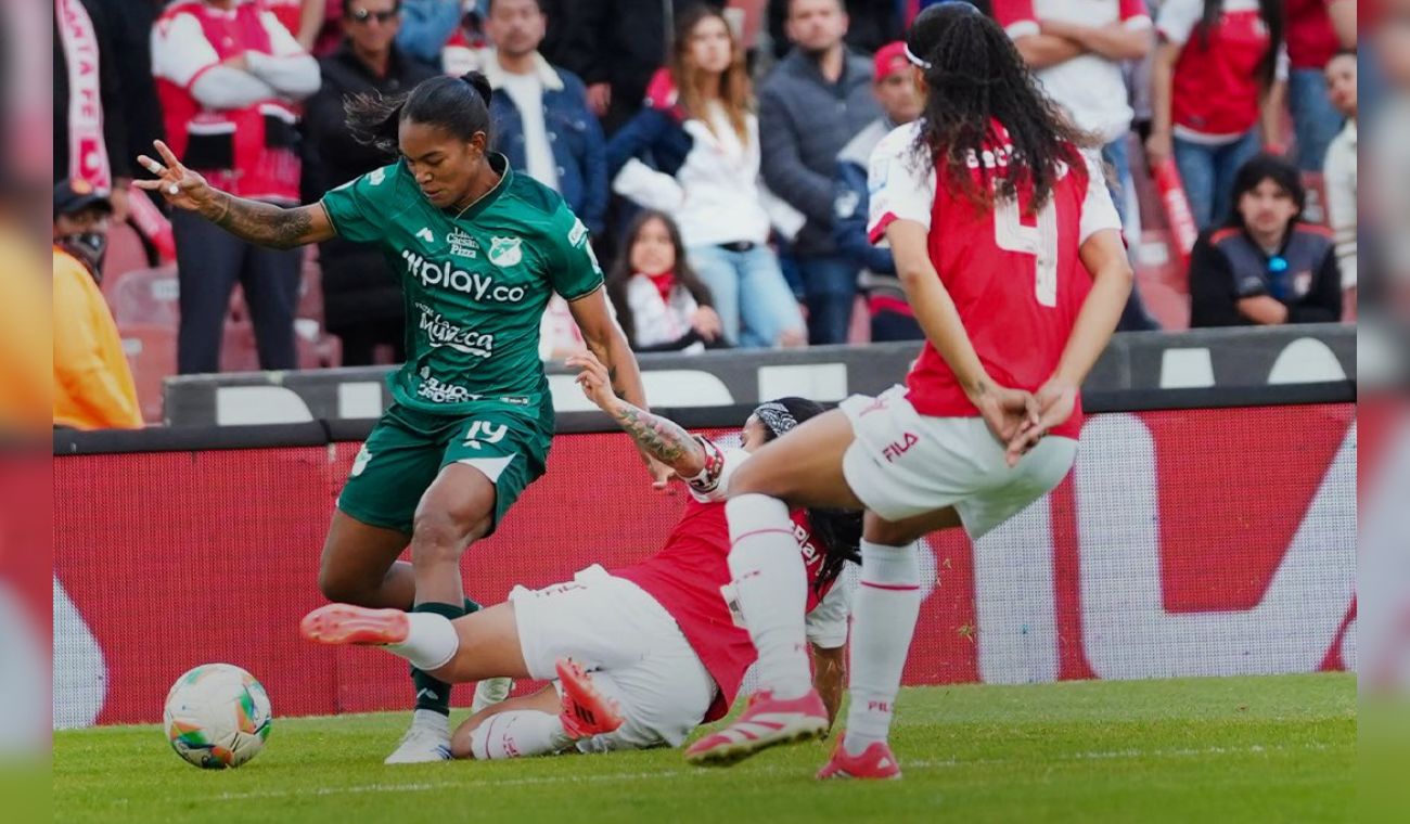 Santa Fe femenino acaricia el título: ganó la ida de la final de la liga Santa Fe femenino acaricia el título: ganó la ida de la final de la liga
