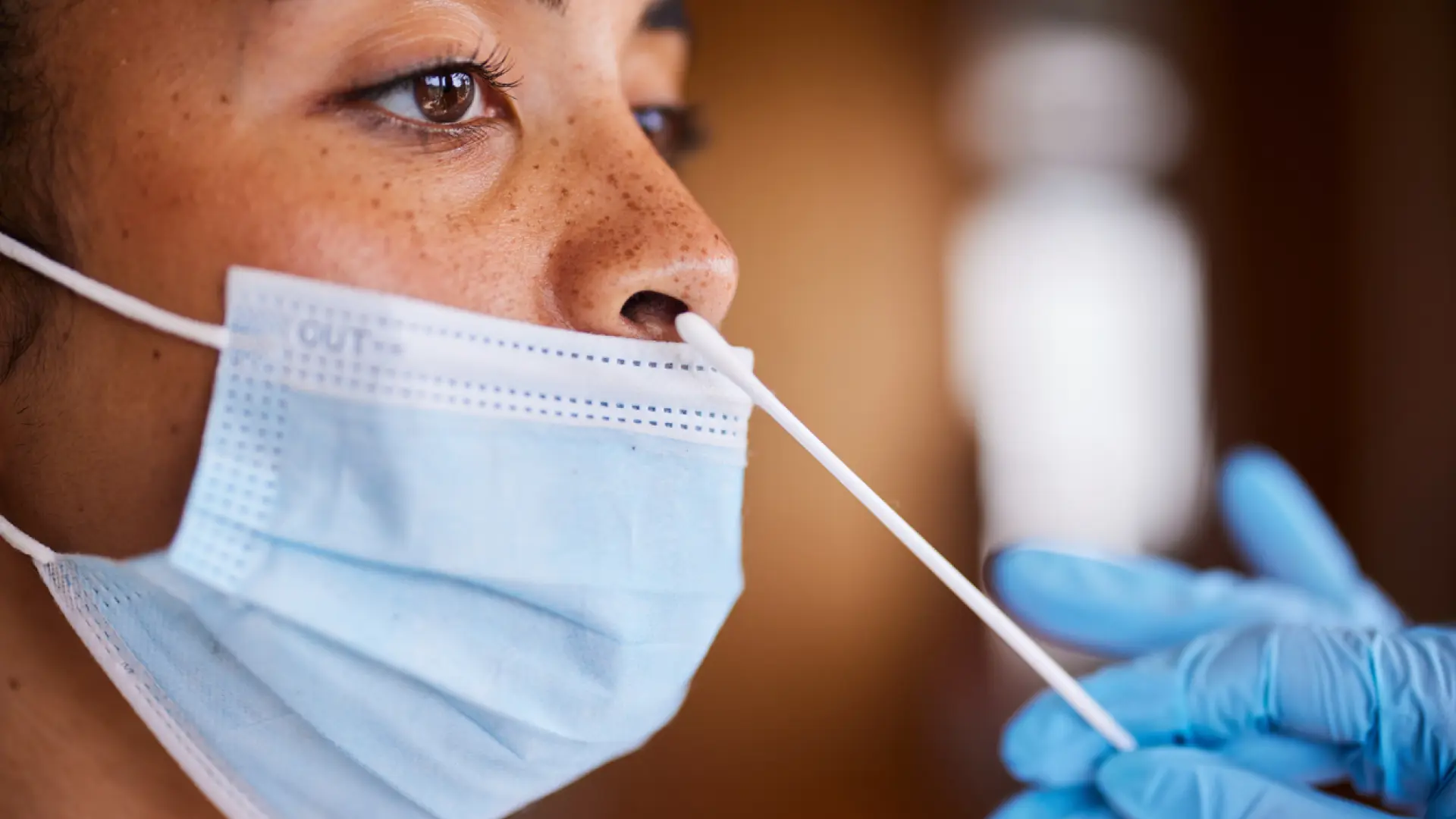 La señal clara que podría revelar que padeces la nueva variante COVID, según un médico La señal clara que podría revelar que padeces la nueva variante COVID, según un médico