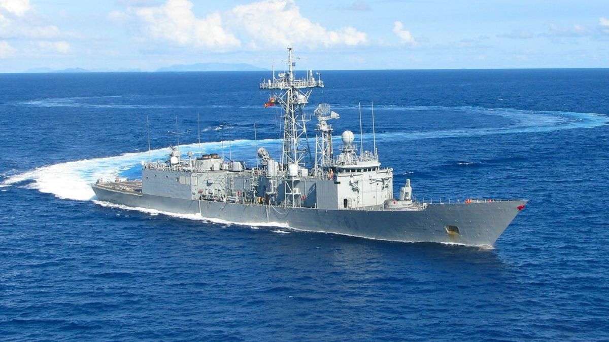 Así fue la Operación Sophia: la flotilla que salvó a miles de personas con la fragata Numancia Así fue la Operación Sophia: la flotilla que salvó a miles de personas con la fragata Numancia