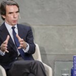 Aznar afirma que la reputación de España en Europa «ha caído vertiginosamente» por culpa de Sánchez