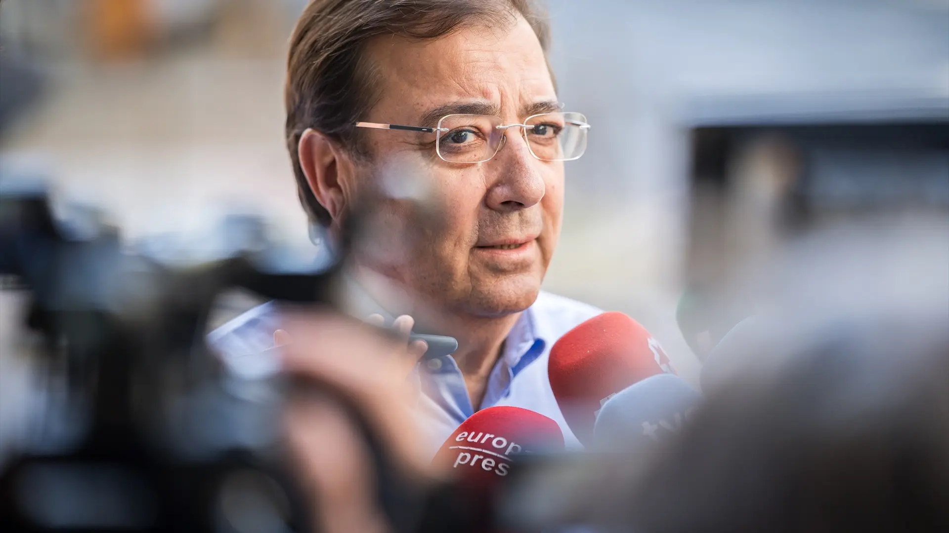 El PSOE de Extremadura desmiente la muerte de Guillermo Fernández Vara: «Está muy frágil» El PSOE de Extremadura desmiente la muerte de Guillermo Fernández Vara: «Está muy frágil»