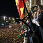 Zaragoza vibra en algarabía con un pregón de cine para abrir las Fiestas del Pilar 2025