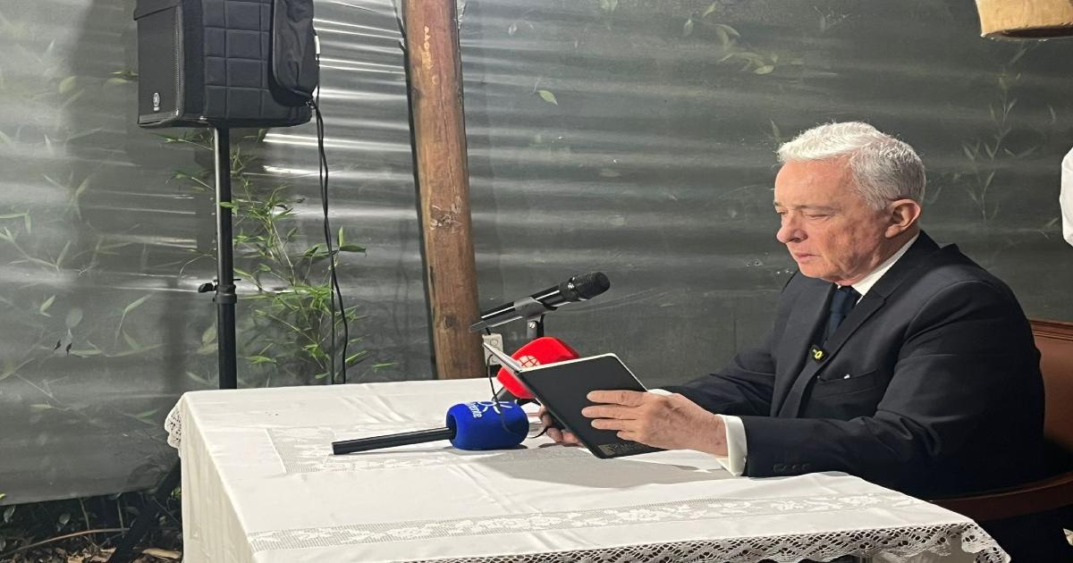 Noticias Antioquia: Uribe habló tras ser absuelto de delitos en su contra