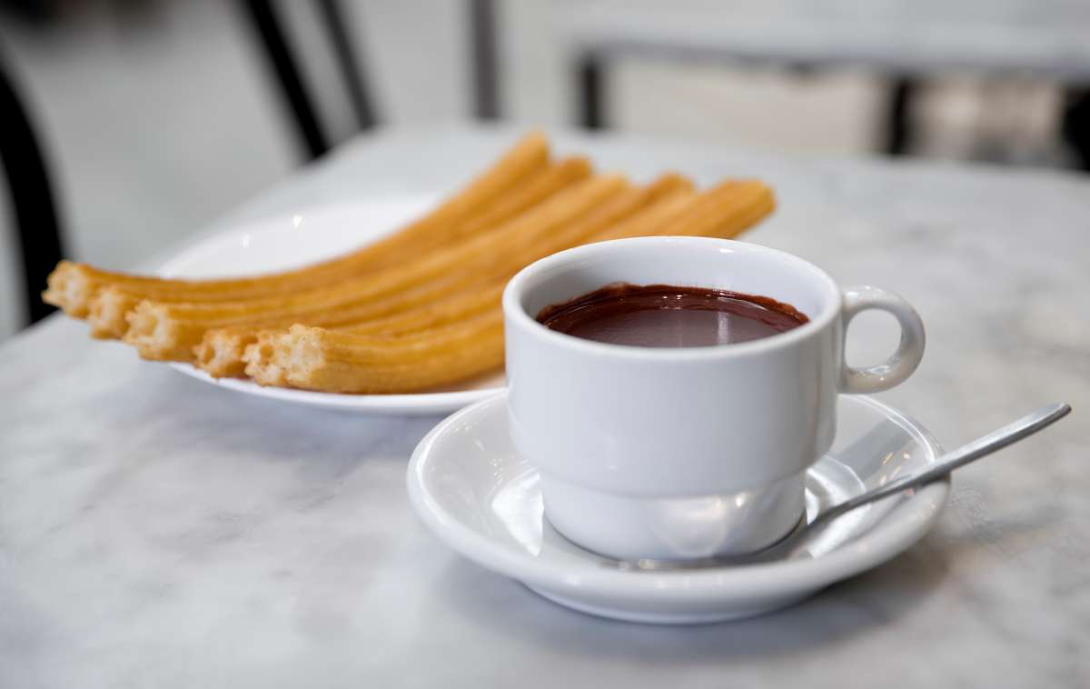 Los churros más famosos de Madrid llegan a Filipinas: San Ginés abrirá su primera chocolatería en Manila en 2026 Los churros más famosos de Madrid llegan a Filipinas: San Ginés abrirá su primera chocolatería en Manila en 2026