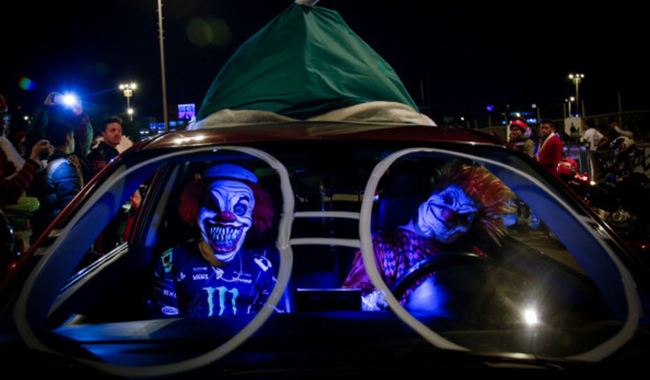 ¿Disfrazar el carro o la moto en Halloween da multa? Movilidad responde