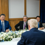 la Casa Blanca muestra a Xi riéndose con Trump durante su encuentro