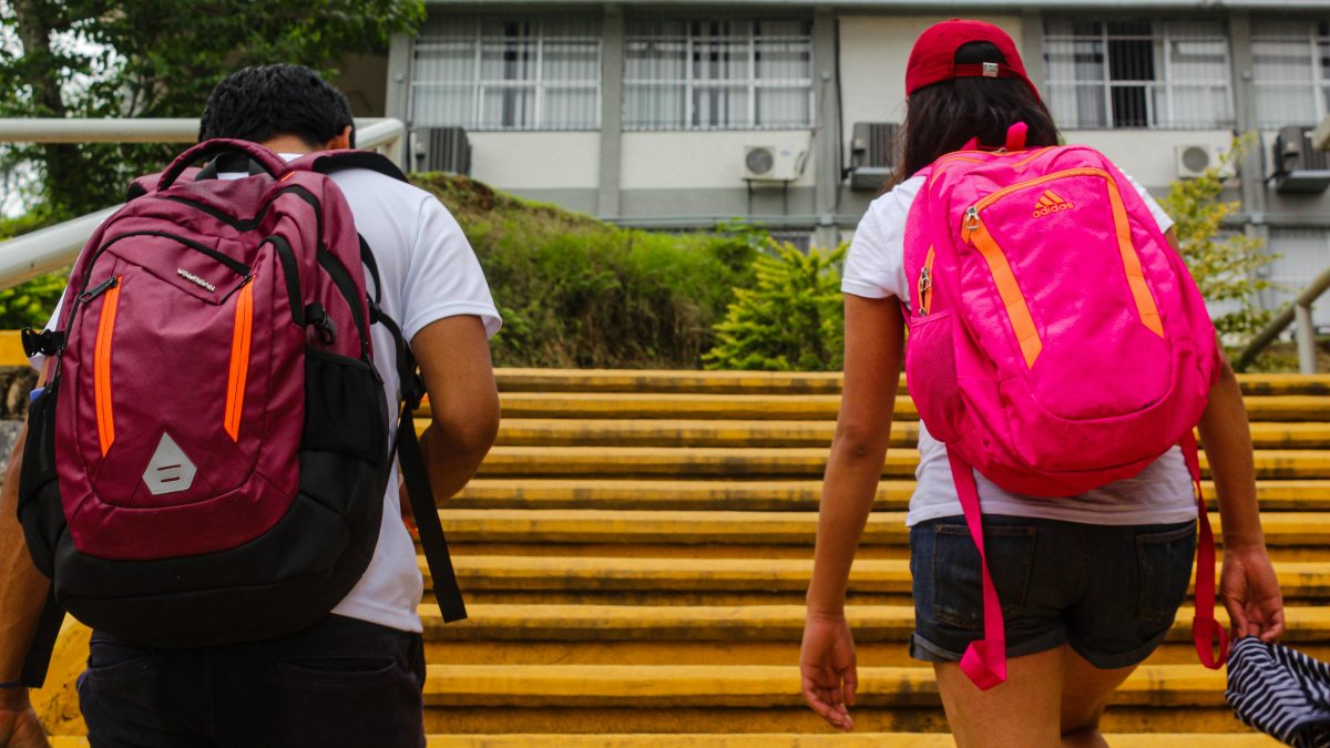 Avanza proyecto que prohíbe madrugón escolar antes de las 7 de la mañana Avanza proyecto que prohíbe madrugón escolar antes de las 7 de la mañana