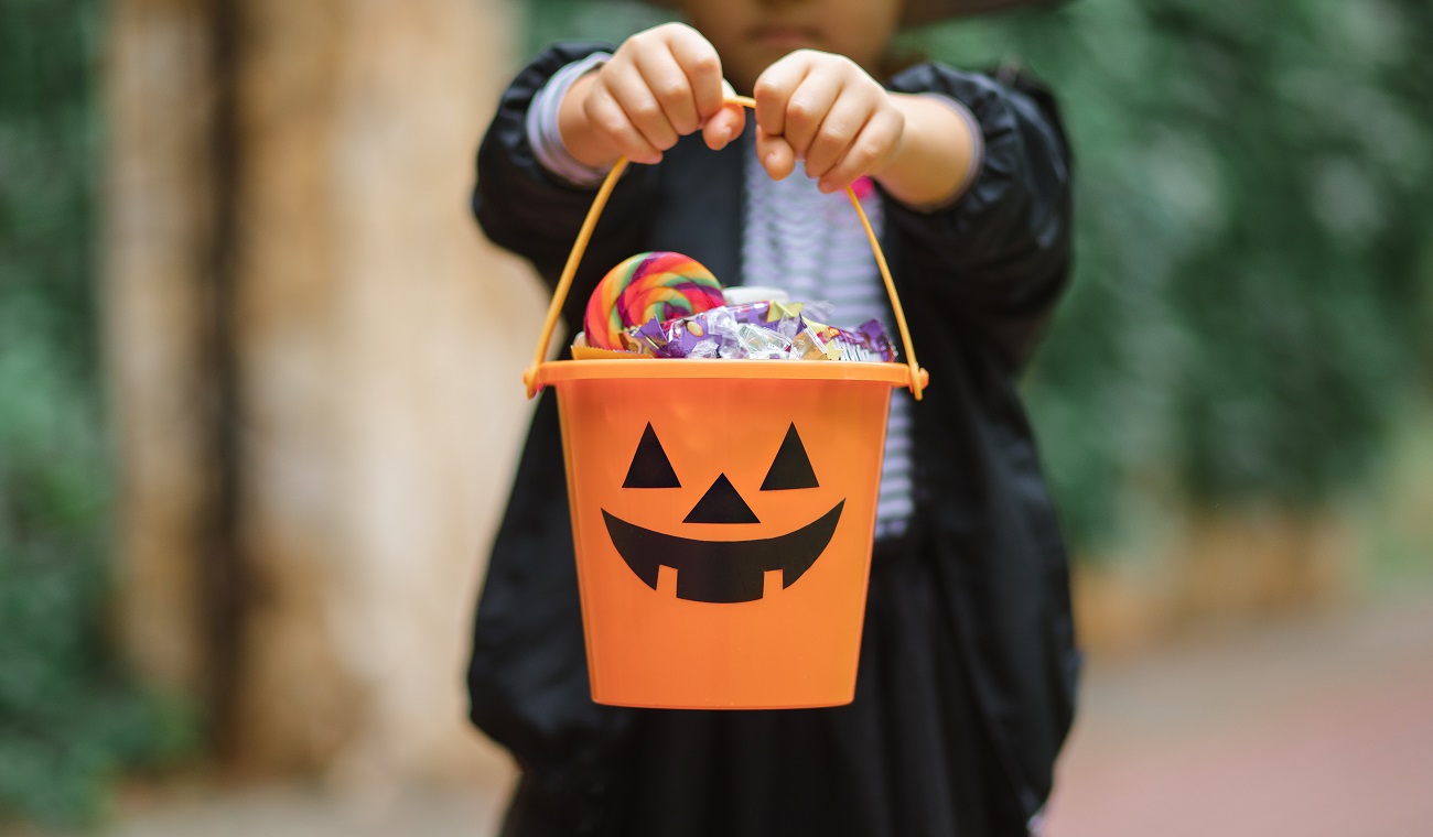 Alertan por dulces y galguería en Halloween
