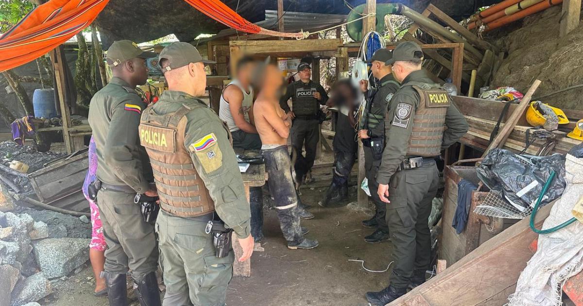 Noticias Medellín: Desmantelan socavón de minería ilegal en Girardota Noticias Medellín: Desmantelan socavón de minería ilegal en Girardota