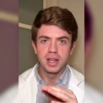 «No me queda claro si lo hacen por la luz azul»