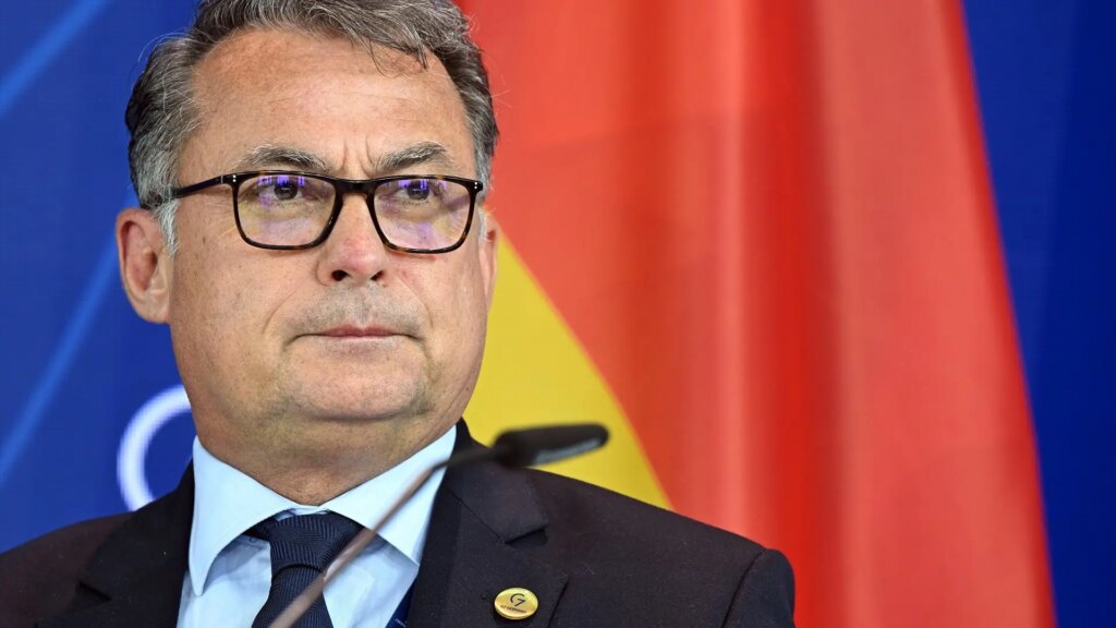 El Bundesbank considera que Europa está obligada a aumentar el gasto de defensa El Bundesbank considera que Europa está obligada a aumentar el gasto de defensa
