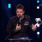 El mensaje de Dani Martín a Dani Fernández en Los 40 Music Awards: "Tiene ese ADN que me representa"