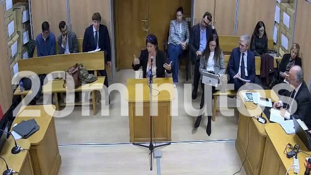 El vídeo en el que Leire Díez niega conocer a Sánchez pero admite «dos reuniones» con Cerdán: «Iba como periodista» El vídeo en el que Leire Díez niega conocer a Sánchez pero admite «dos reuniones» con Cerdán: «Iba como periodista»