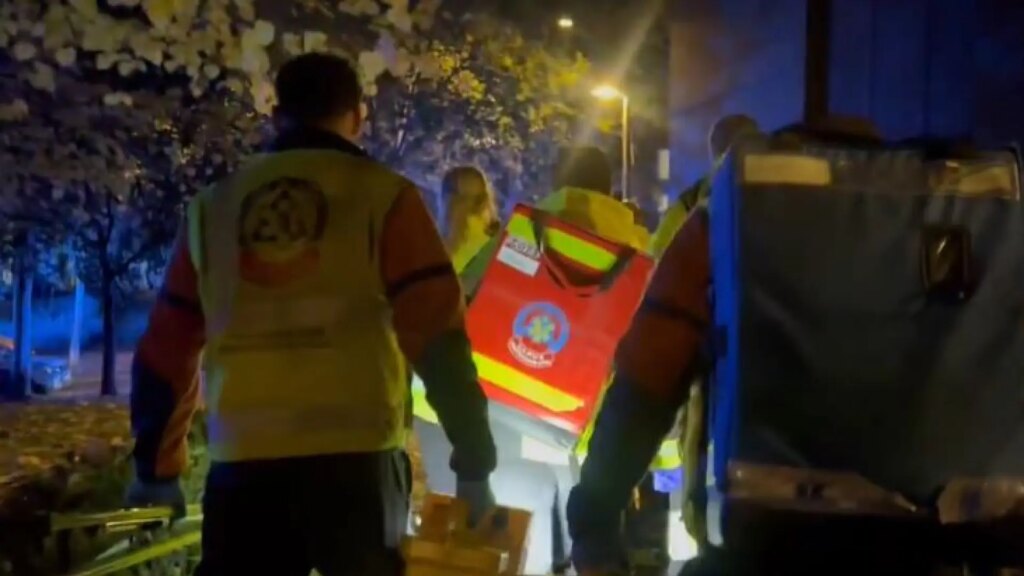 Herido de gravedad un joven de 19 años tras una agresión por arma blanca en Madrid Herido de gravedad un joven de 19 años tras una agresión por arma blanca en Madrid