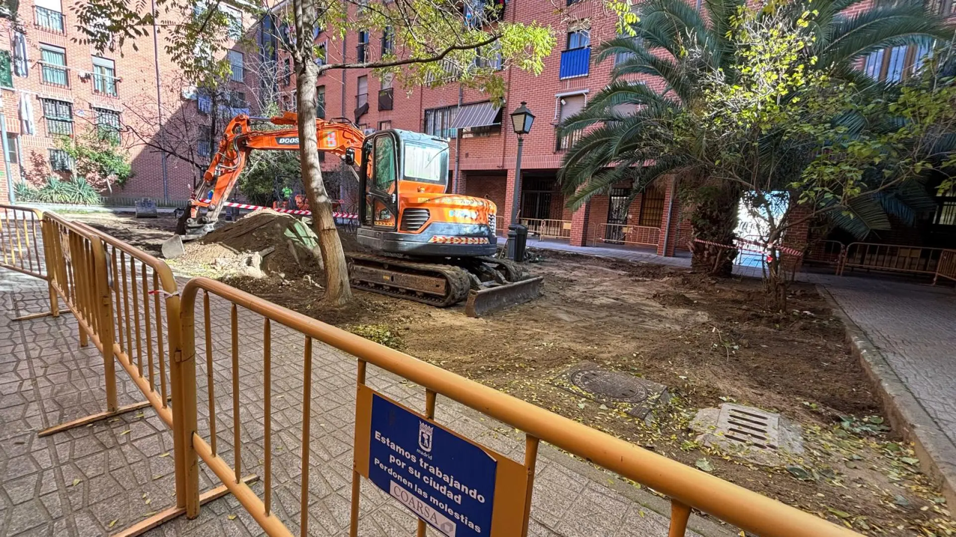La colonia Roger de Flor de Carabanchel despide la inseguridad con el inicio de las obras en ocho zonas del barrio La colonia Roger de Flor de Carabanchel despide la inseguridad con el inicio de las obras en ocho zonas del barrio