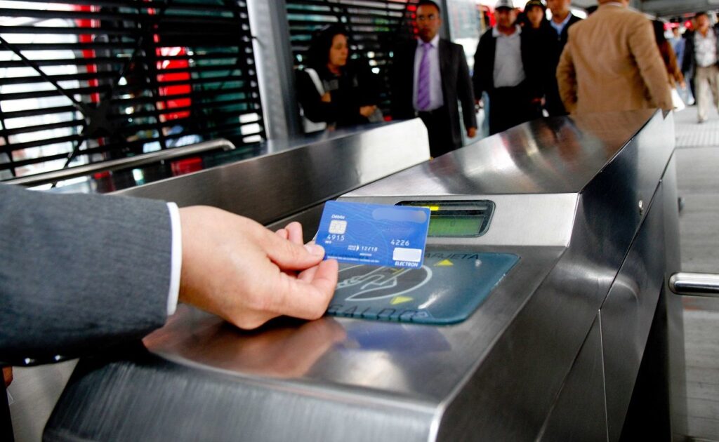 Aumento de pasaje de Transmilenio en 2026; concejal dijo cuánto subiría Aumento de pasaje de Transmilenio en 2026; concejal dijo cuánto subiría