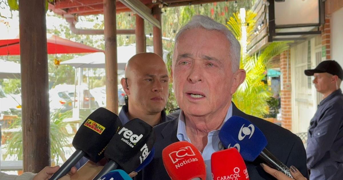Noticias Antioquia: Uribe aspirará a Senado en 2026