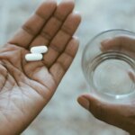 ¿Antes, durante o después de las comidas? Por qué es importante la hora a la que tomas la medicación, según los médicos