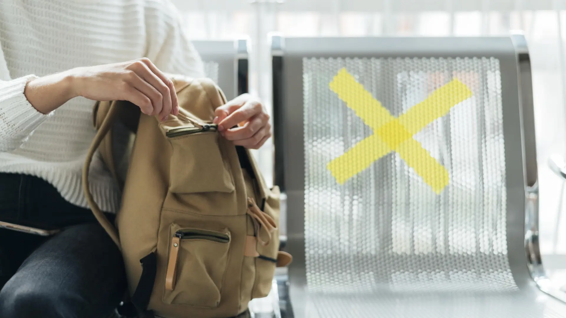 la solución para no pagar por el equipaje en los aviones