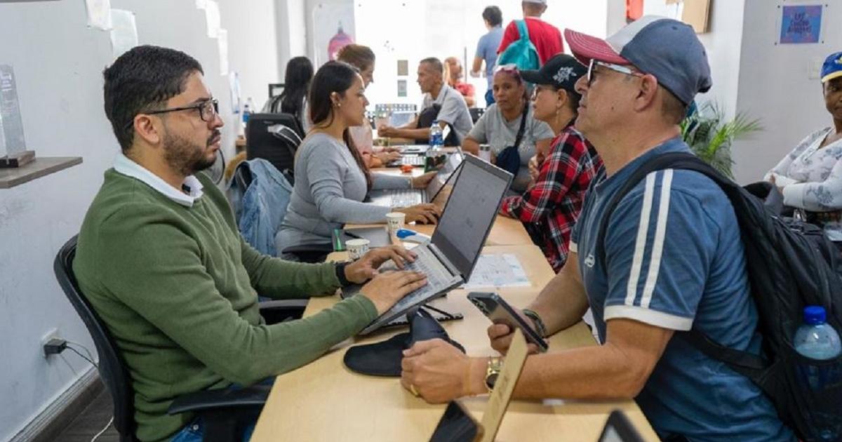 Noticias Medellín: Desempleo en Medellín cayó al 6,9 % en tercer trimestre Noticias Medellín: Desempleo en Medellín cayó al 6,9 % en tercer trimestre