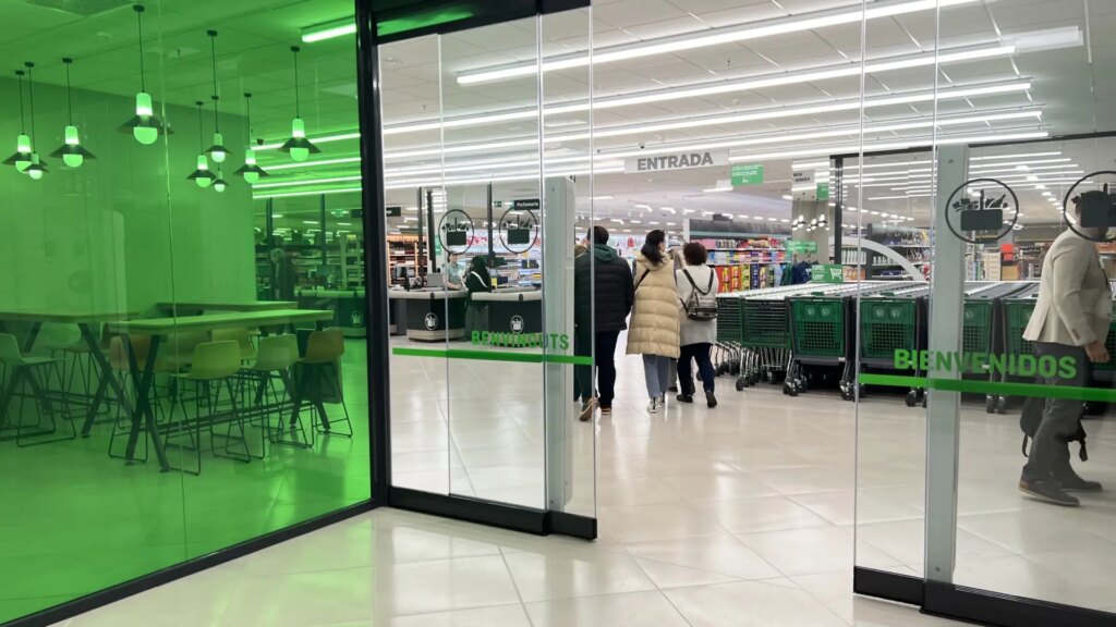 Mercadona lanza un nuevo producto que blanquea los dientes por menos de dos euros