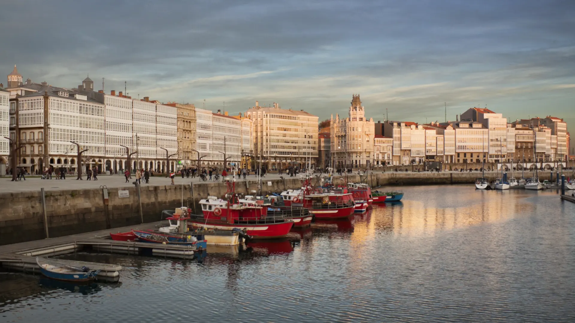 tiene la mayor riqueza media individual del país, según la lista Forbes