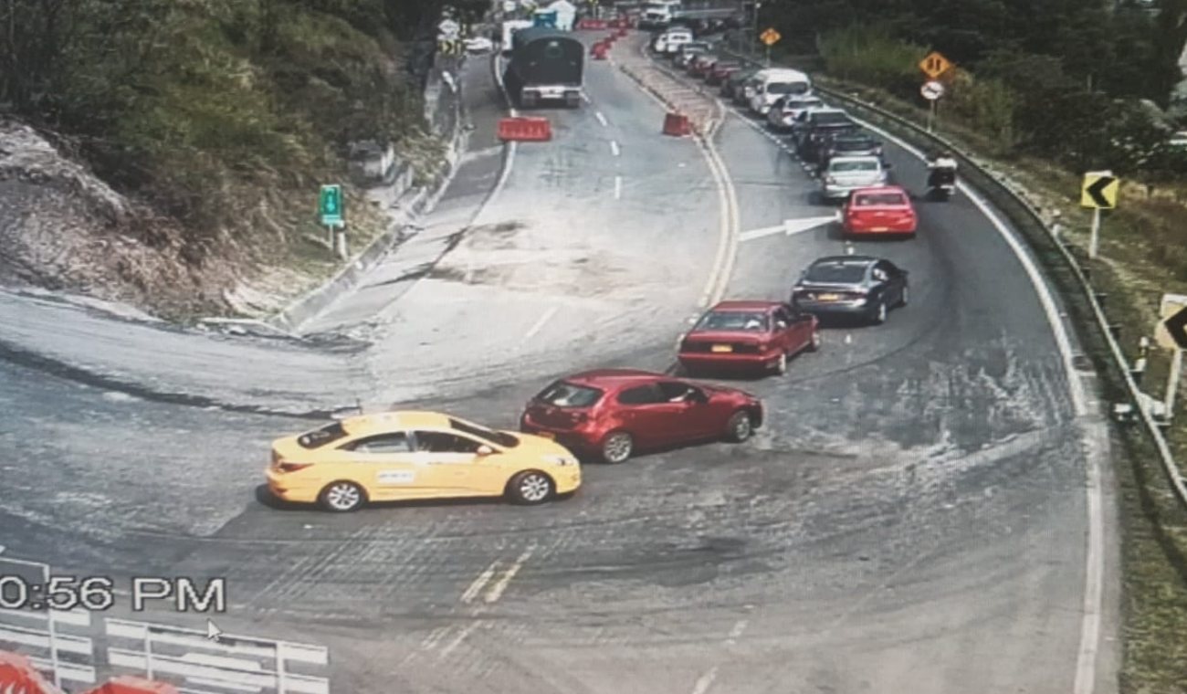 Vía al Llano: se complica la llegada a Villavicencio por trancón enorme