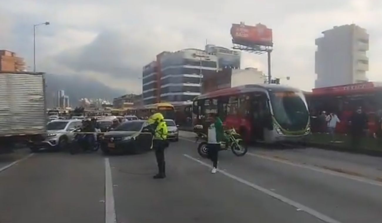 Finaliza la emergencia en TransMilenio: Usuarios podrán llegar a casa Finaliza la emergencia en TransMilenio: Usuarios podrán llegar a casa