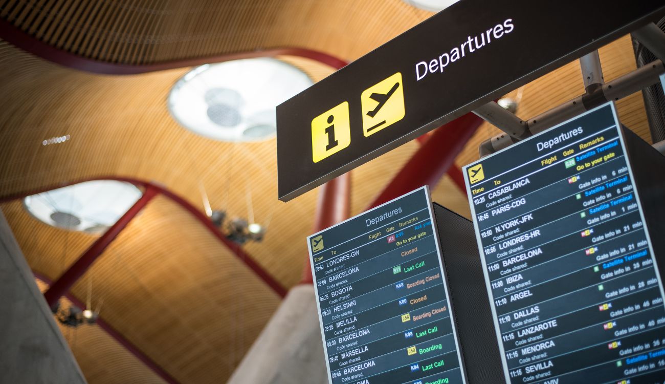 Indignación por demoras en vuelo de Avianca entre México y Bogotá
