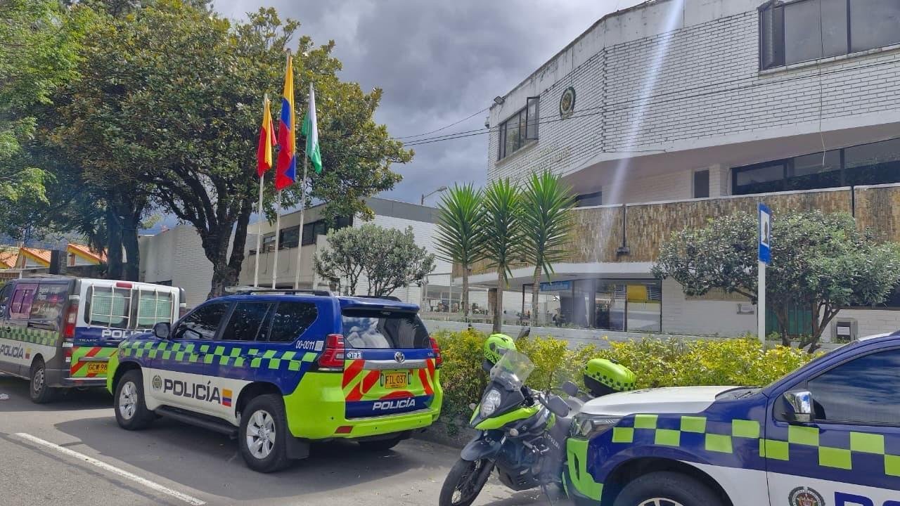 Cuatro presos se escaparon de estación de Barrios Unidos: hubo disparos