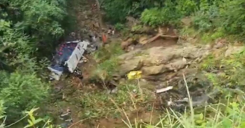 Estudiante escaló un abismo para pedir auxilio tras tragedia en Remedios Estudiante escaló un abismo para pedir auxilio tras tragedia en Remedios