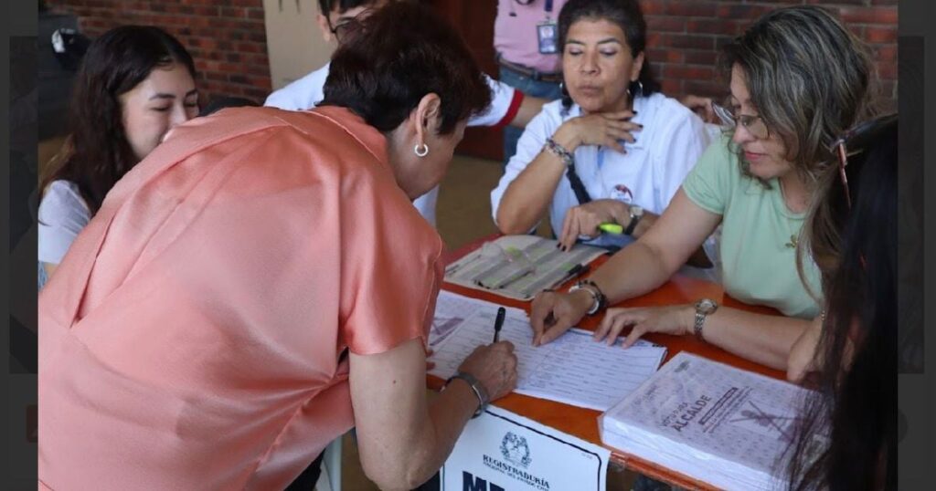 Bucaramanga vuelve a las urnas en una jornada clave para su estabilidad política Bucaramanga vuelve a las urnas en una jornada clave para su estabilidad política