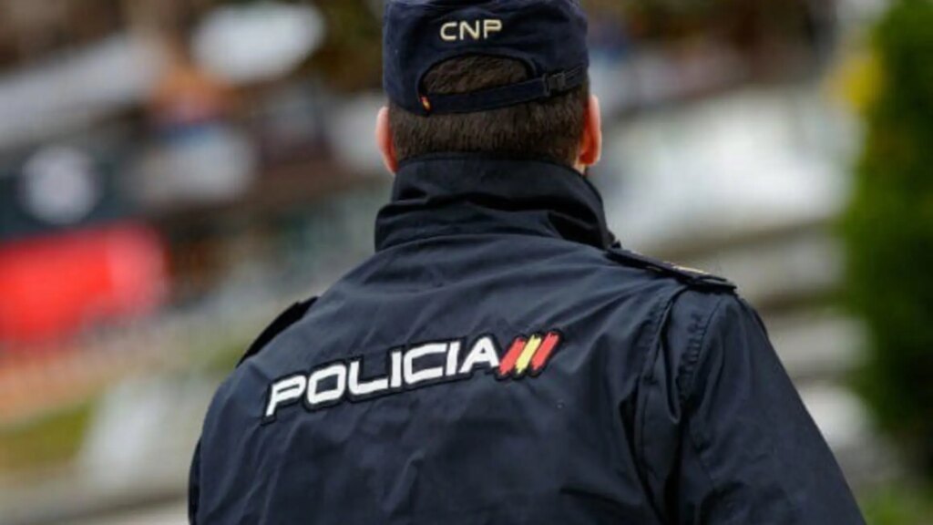 Detenido un hombre por apuñalar a su casero y a su abogado tras una junta de vecinos