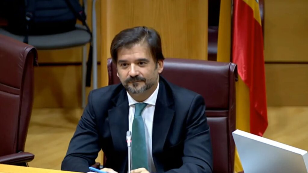 El Gobierno duda del informe de la UCO sobre la trama de hidrocarburos y alega errores con el nombre del director de Política Energética