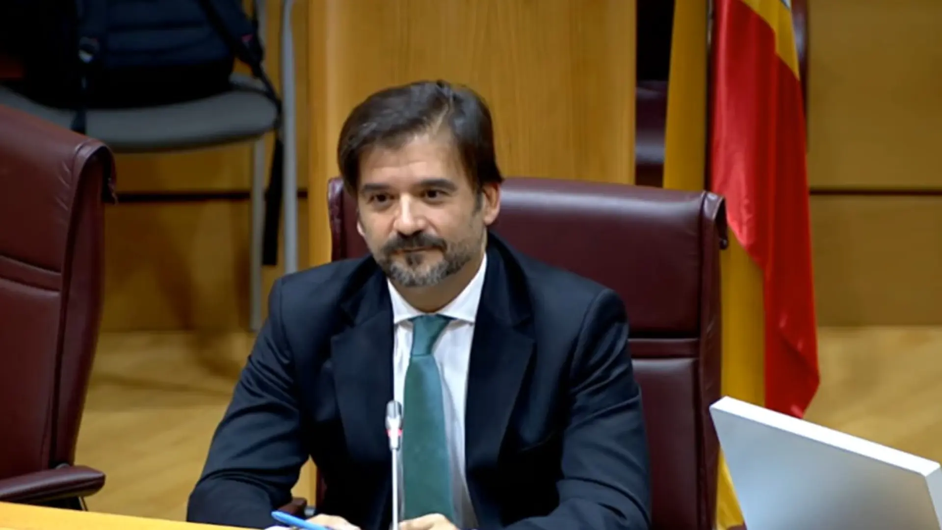 El Gobierno duda del informe de la UCO sobre la trama de hidrocarburos y alega errores con el nombre del director de Política Energética El Gobierno duda del informe de la UCO sobre la trama de hidrocarburos y alega errores con el nombre del director de Política Energética