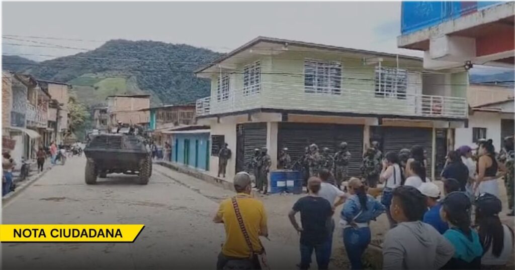 El territorio de Colombia donde operan todos los grupos armados El territorio de Colombia donde operan todos los grupos armados