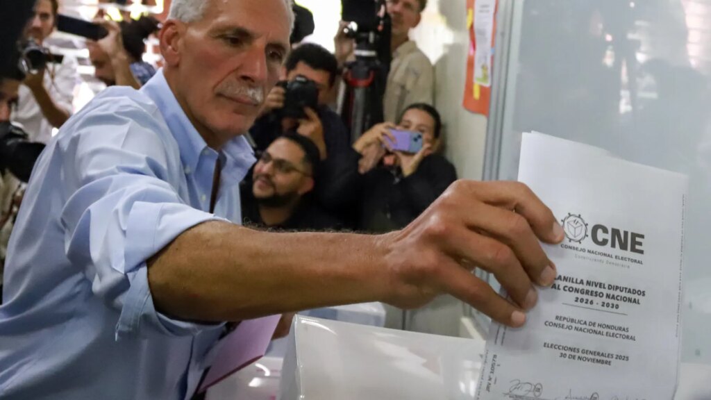 Honduras reanuda el escrutinio de sus elecciones con el candidato nacionalista Asfura, apoyado por Trump, a la cabeza Honduras reanuda el escrutinio de sus elecciones con el candidato nacionalista Asfura, apoyado por Trump, a la cabeza