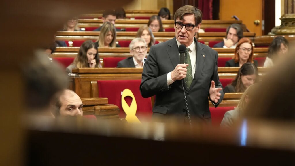 Illa defiende la gestión del Govern frente a la peste porcina tras las críticas de la oposición por estar en México: «Confianza plena» Illa defiende la gestión del Govern frente a la peste porcina tras las críticas de la oposición por estar en México: «Confianza plena»
