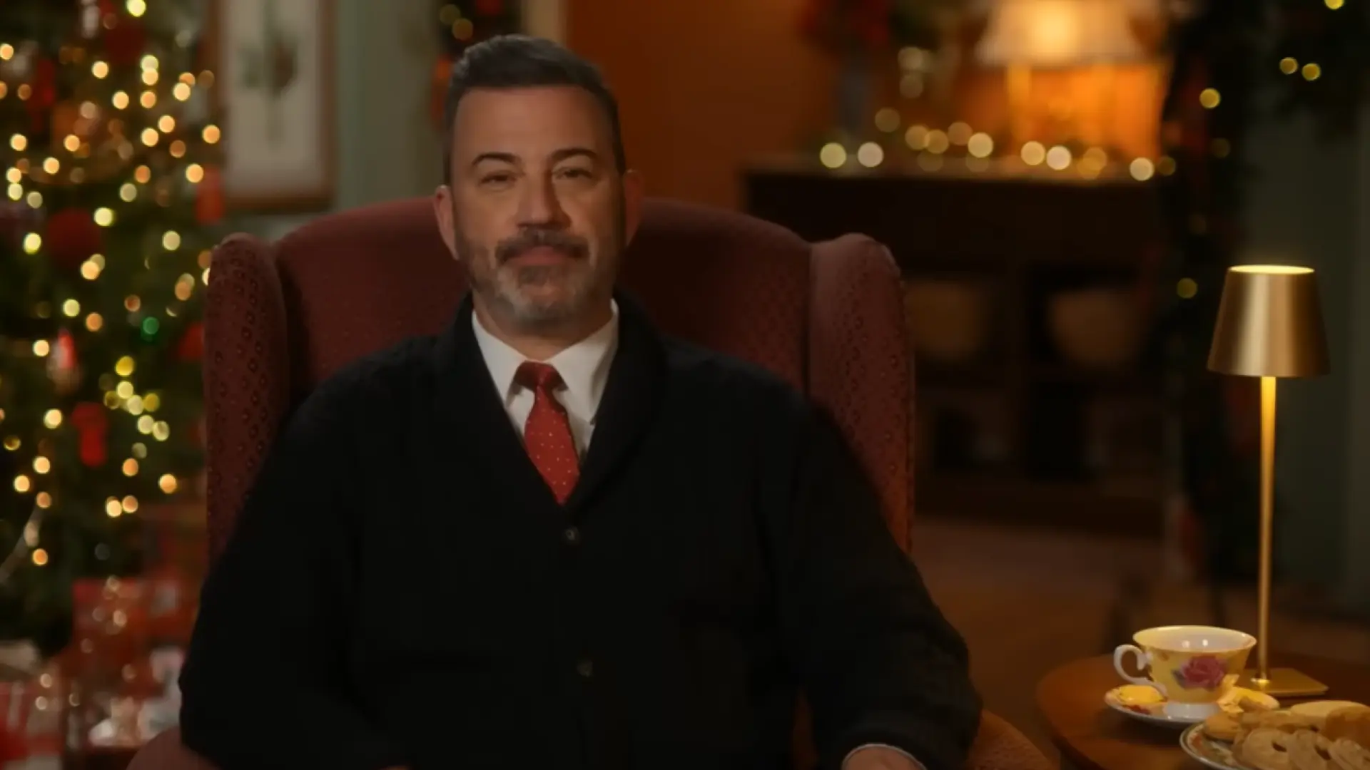 Jimmy Kimmel señala a Donald Trump al hablar sobre el fascismo en su «discurso alternativo de Navidad»