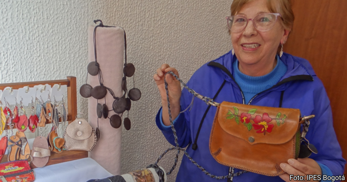 La bogotana que terminó el bachillerato a los 68 años y a los 70 montó su propio taller de accesorios de cuero en Suba La bogotana que terminó el bachillerato a los 68 años y a los 70 montó su propio taller de accesorios de cuero en Suba
