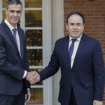 Llorca arranca a Sánchez el «compromiso» de activar en enero la comisión mixta de la DANA