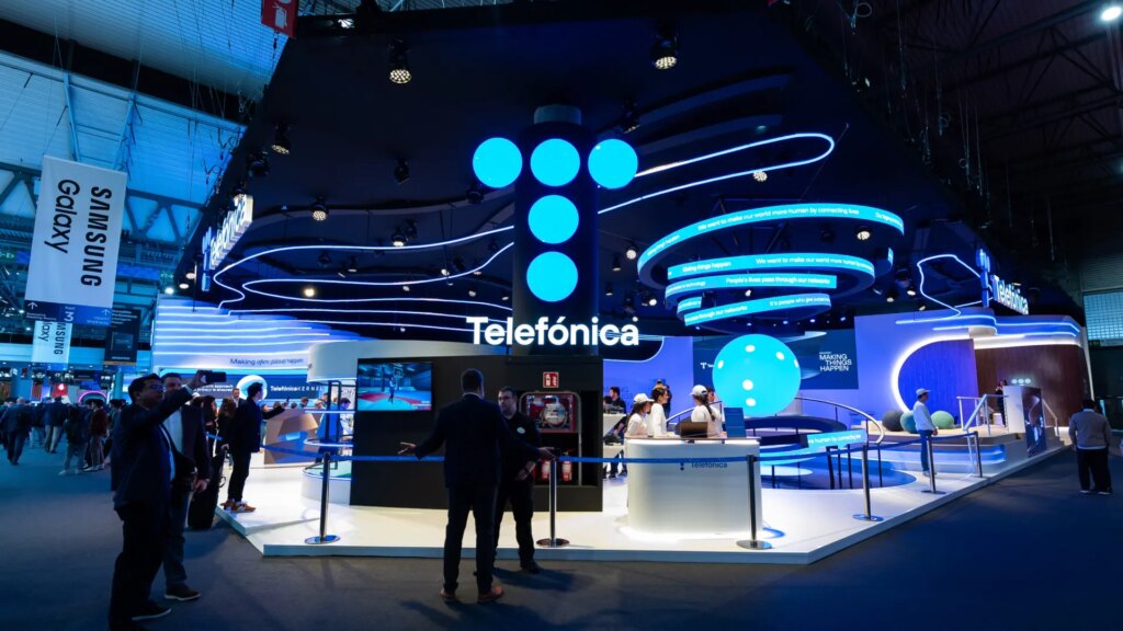 Telefónica y sindicatos firman un ERE para al menos 4.525 empleados con un coste de 2.500 millones