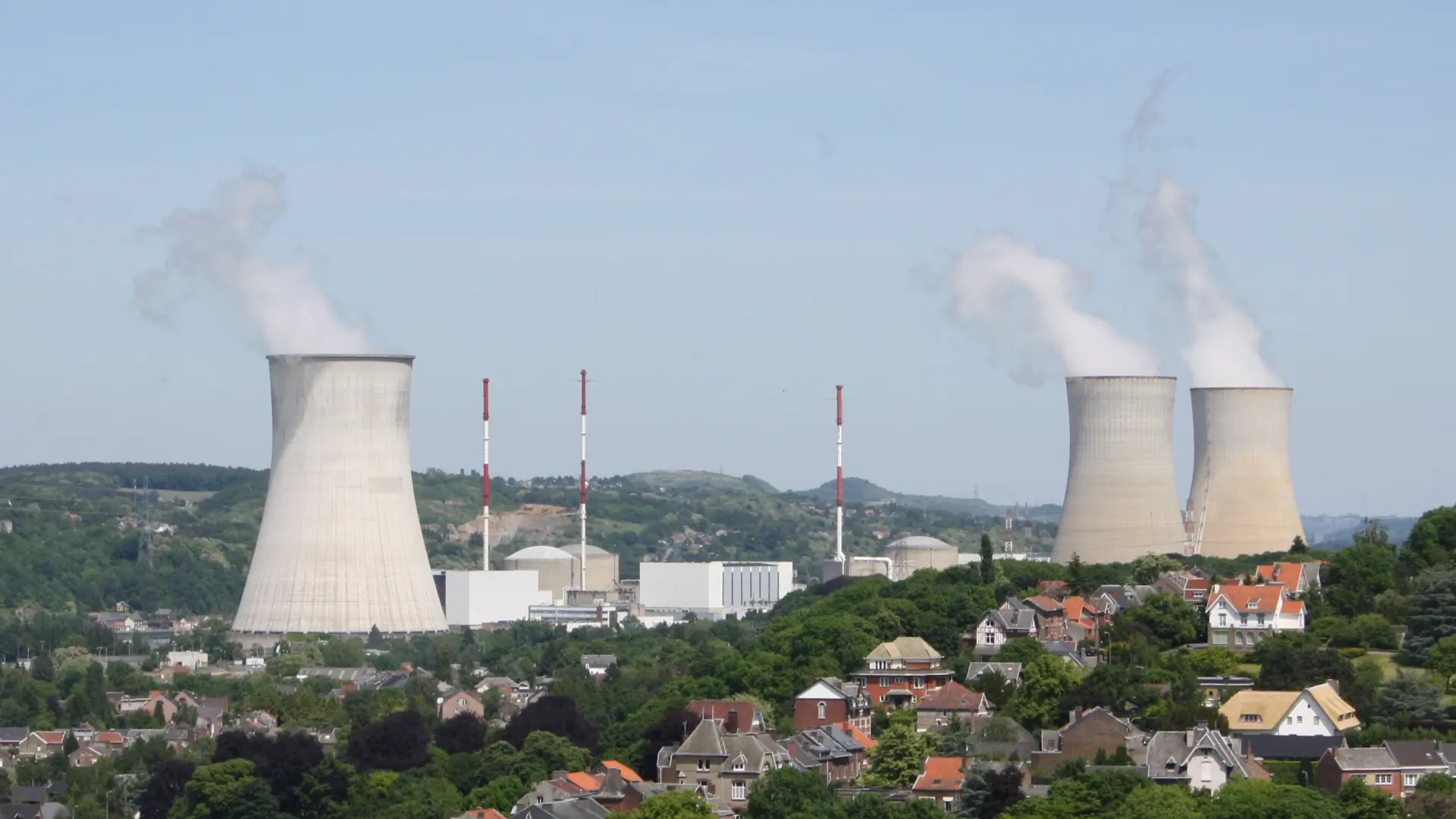 Una fuga de ácido clorhídrico provoca daños en una central nuclear de Bélgica Una fuga de ácido clorhídrico provoca daños en una central nuclear de Bélgica