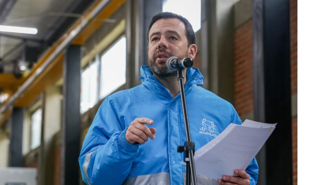 Agua limpia llega al campo: 590 familias rurales salen ganando