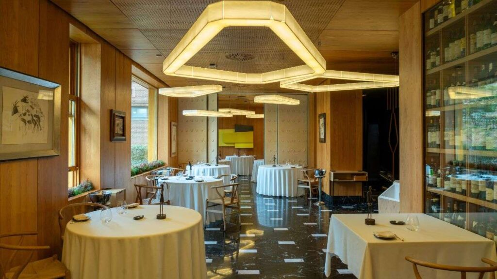 A’ Barra, estrella Michelin y diez años de alta cocina: donde Tom Cruise se coló en un reservado de Madrid A’ Barra, estrella Michelin y diez años de alta cocina: donde Tom Cruise se coló en un reservado de Madrid