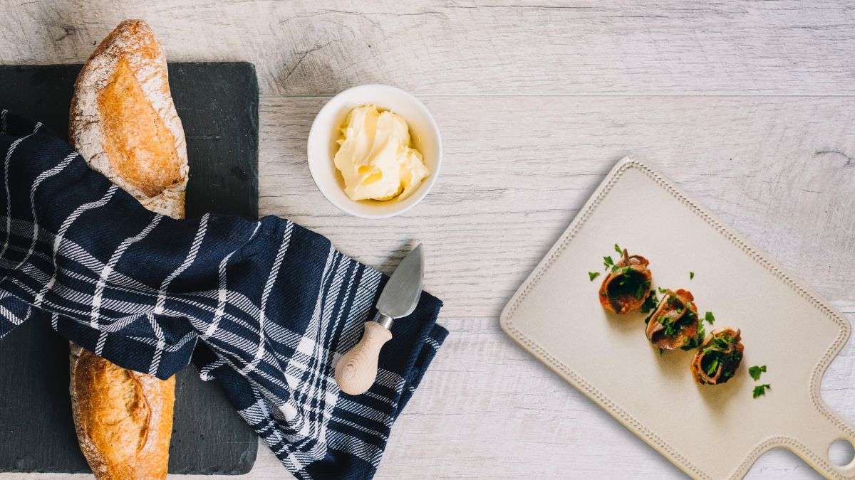 El aperitivo de moda para esta Nochevieja: brioche con anchoa y mantequilla trufada