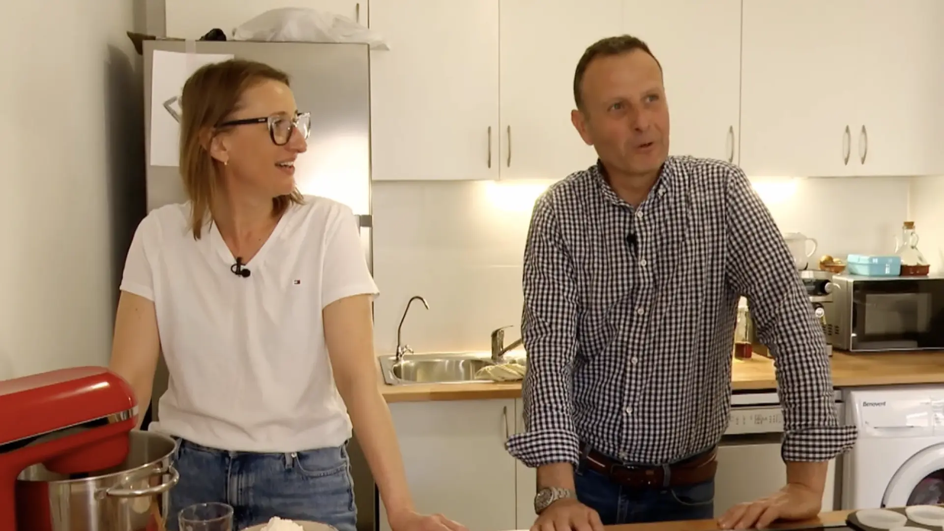 así cambió la vida de una familia al mudarse a un pueblo de 80 habitantes así cambió la vida de una familia al mudarse a un pueblo de 80 habitantes